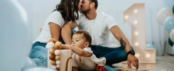 narodeninové fotenie v ateliéri s rodičmi